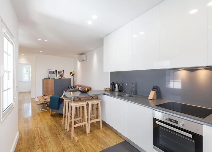 ホテル Ana's ギマランイス